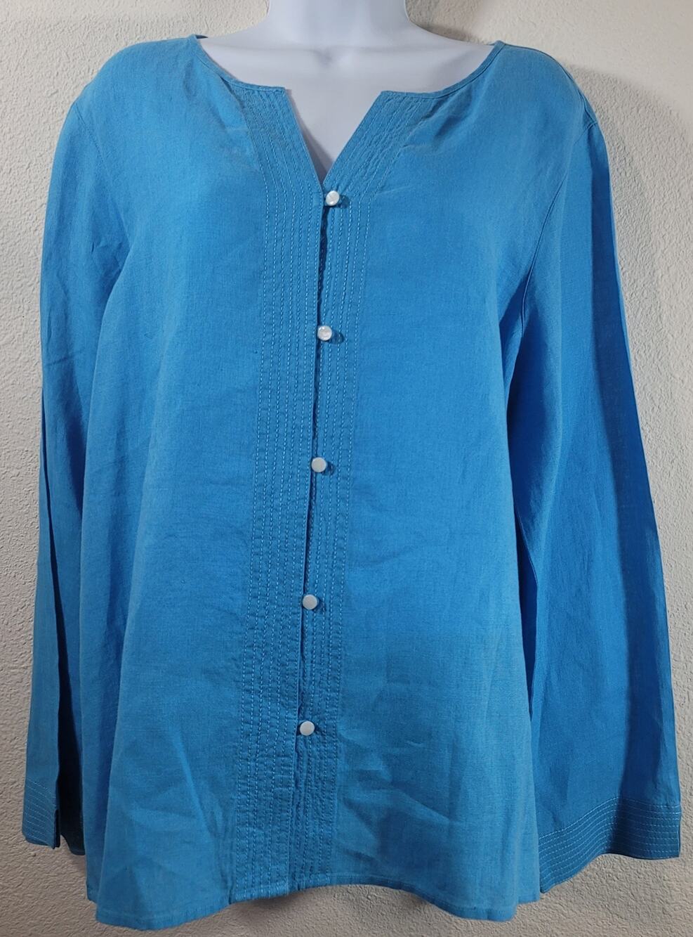 Liz Claiborne Lizwear Blue Button Up Collarless Top XL Lightweight Long Sleeves